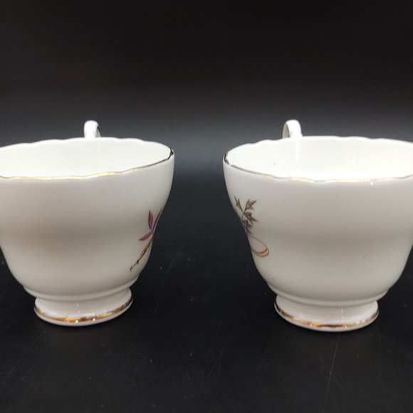 Pair of Regency Vintage Tea Cups and Saucers - Picture 8 of 10